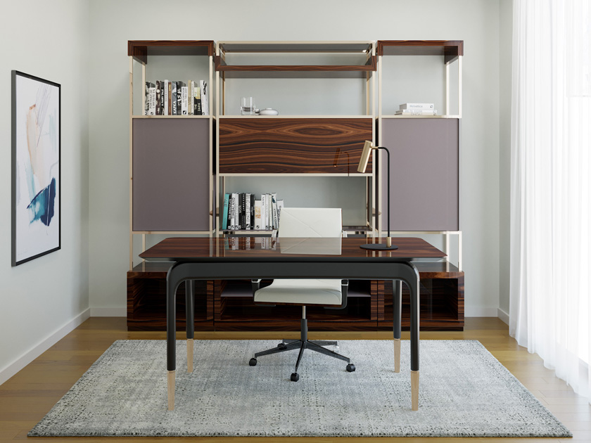 Description de l’image: Espace pour télétravail, avec bibliothèque modulaire au mur, bureau en bois et chaise de bureau